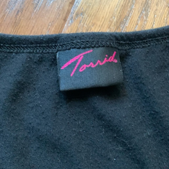 Torrid Black T Shirt - Picture 5 of 8